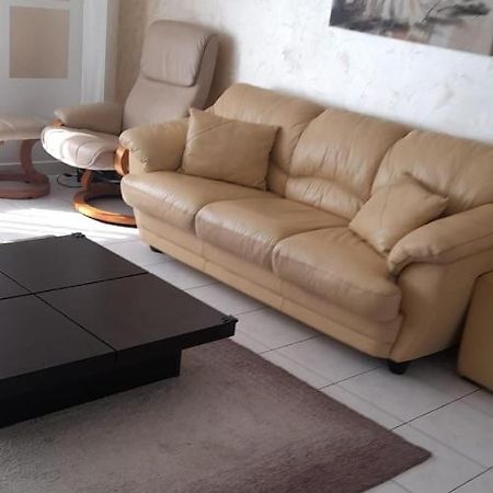 コスティネシュティApartament Bety Sea Frontアパートメント エクステリア 写真