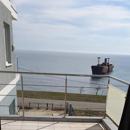 コスティネシュティApartament Bety Sea Frontアパートメント エクステリア 写真